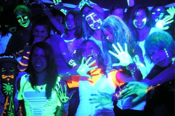 Glow party